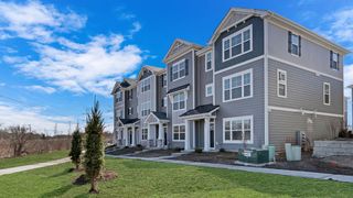 543 Yosemite Way, Mundelein, IL 60060