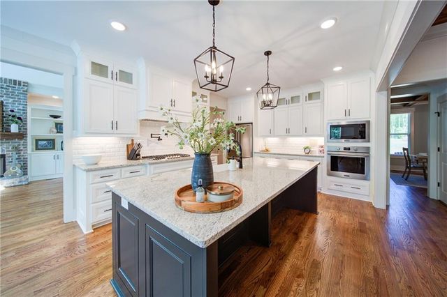 1738 Lullwater Lane, Bogart, GA 30622