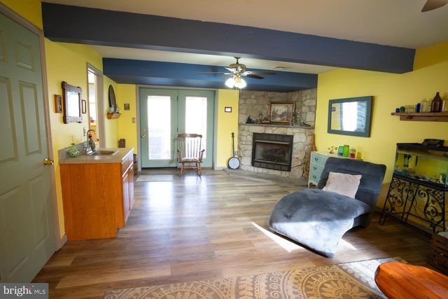 279 LAFAYETTE RD, Coatesville, PA 19320