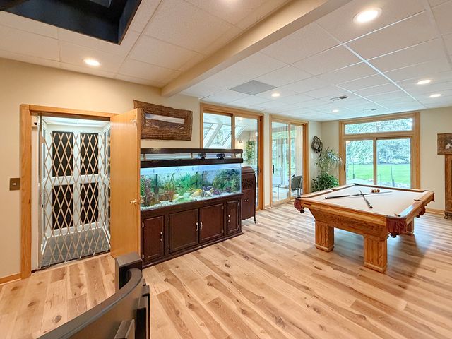 211 Ridge Lane, Lake In The Hills, IL 60156