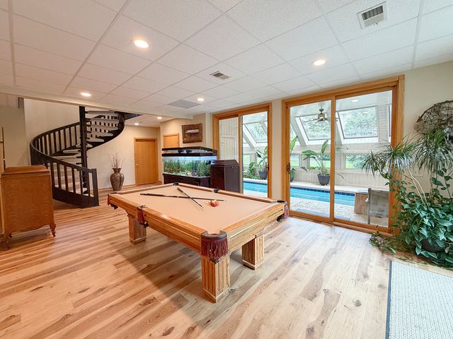 211 Ridge Lane, Lake In The Hills, IL 60156