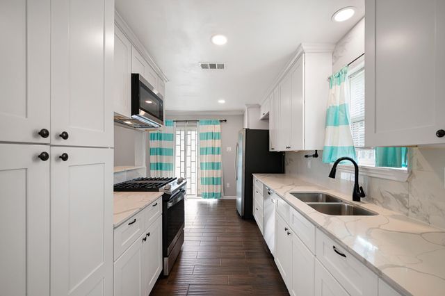 11806 Murr Way, Houston, TX 77048