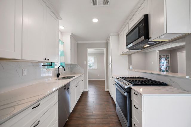 11806 Murr Way, Houston, TX 77048