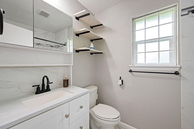 11806 Murr Way, Houston, TX 77048