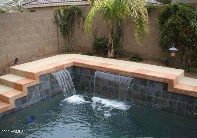 2270 E PALM BEACH Drive, Chandler, AZ 85249