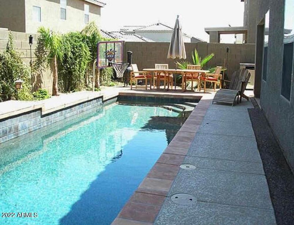 2270 E PALM BEACH Drive, Chandler, AZ 85249