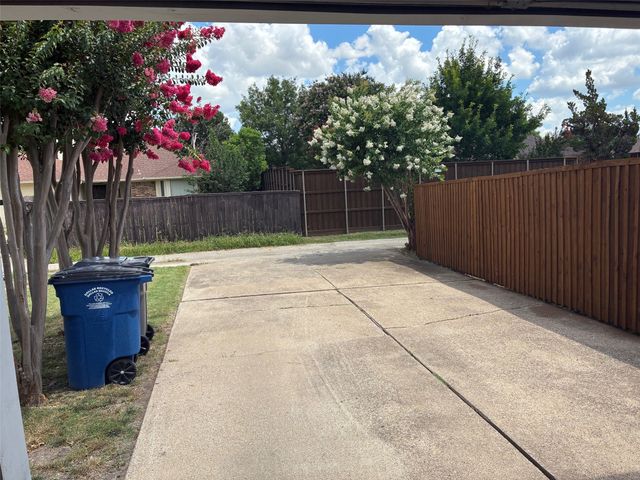 2424 Ridgestone Drive, Dallas, TX 75287