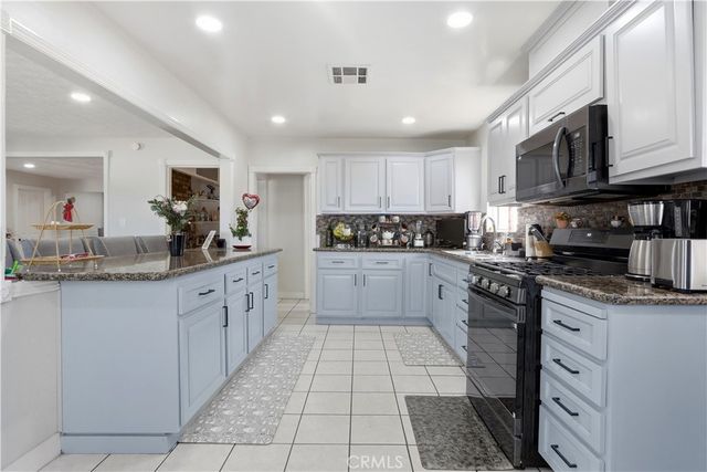 9257 Palmetto, Fontana, CA 92335