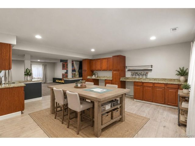 5565 S Buchanan St, Aurora, CO 80016