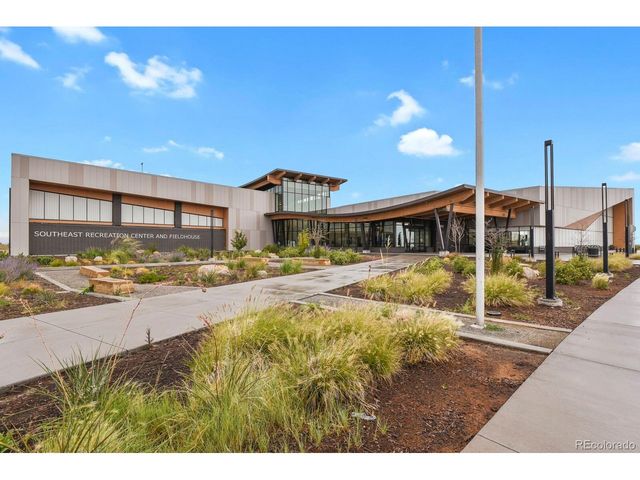 5565 S Buchanan St, Aurora, CO 80016