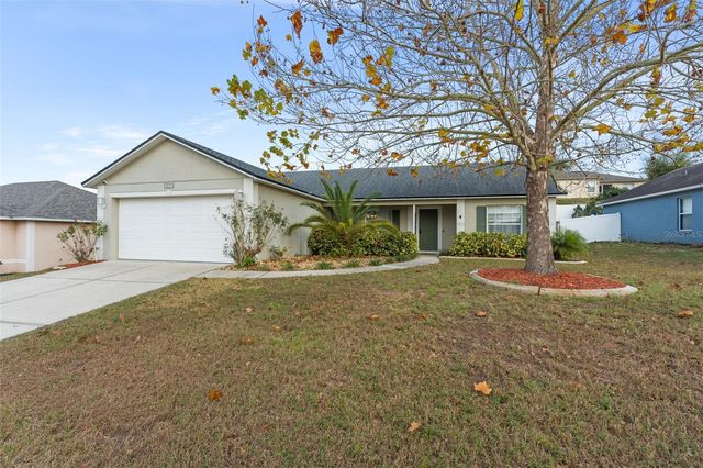 806 BREEZY LAKE WAY, Minneola, FL 34715