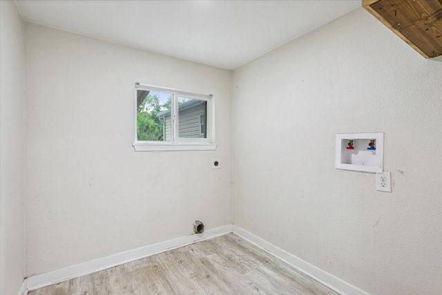 310 Garfield Street, Mcgregor, TX 76657