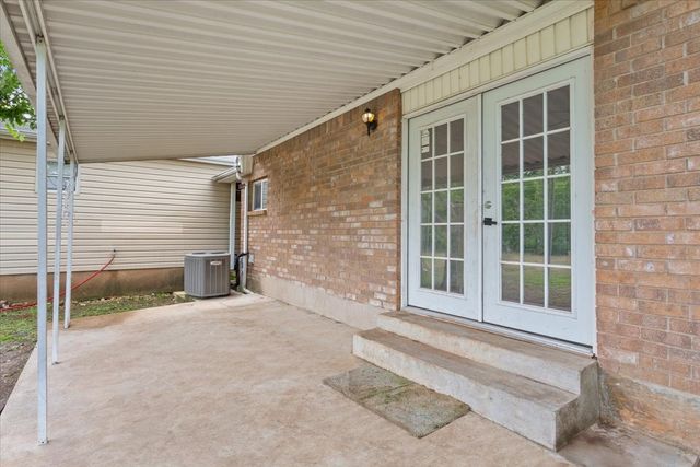 310 Garfield Street, Mcgregor, TX 76657