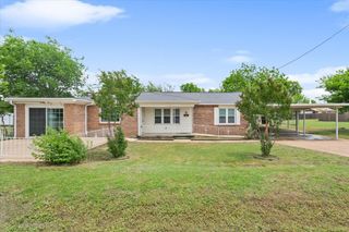 310 Garfield Street, Mcgregor, TX 76657