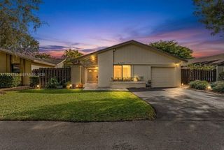 11525 SW 135th Ct, Miami, FL 33186