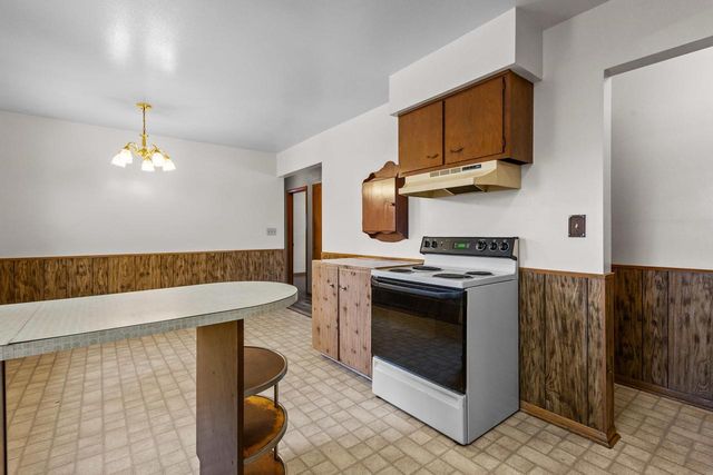 1103 VALLEY LANE, Shawano, WI 54166