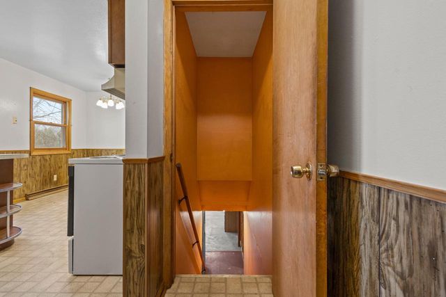 1103 VALLEY LANE, Shawano, WI 54166