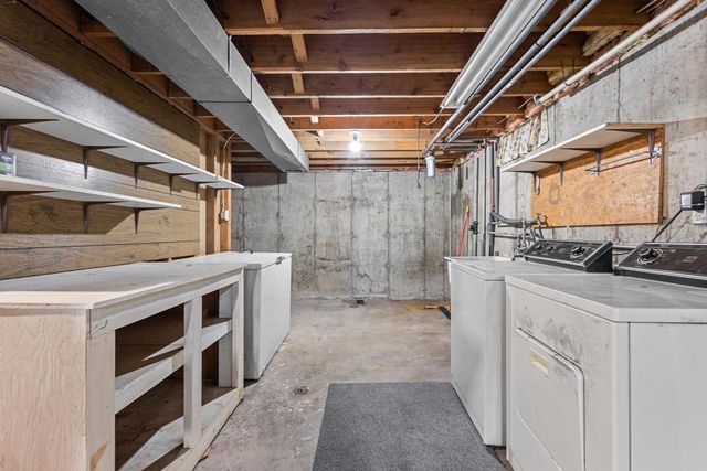 1103 VALLEY LANE, Shawano, WI 54166