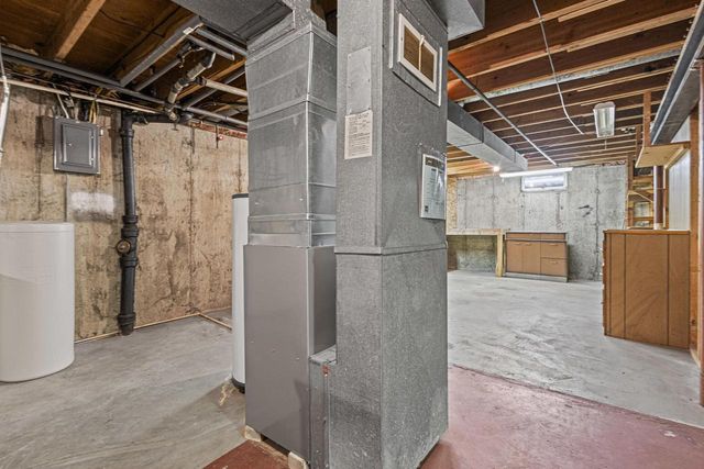 1103 VALLEY LANE, Shawano, WI 54166