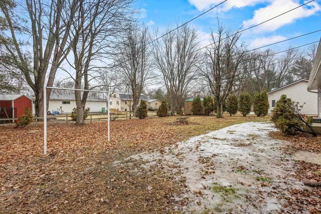 1103 VALLEY LANE, Shawano, WI 54166