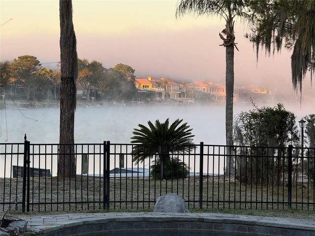 17802 SAINT LUCIA ISLE DRIVE, Tampa, FL 33647