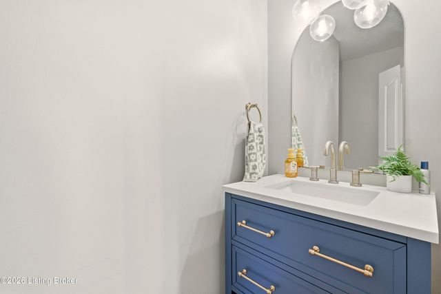 12928 Willow Forest Dr, Louisville, KY 40245