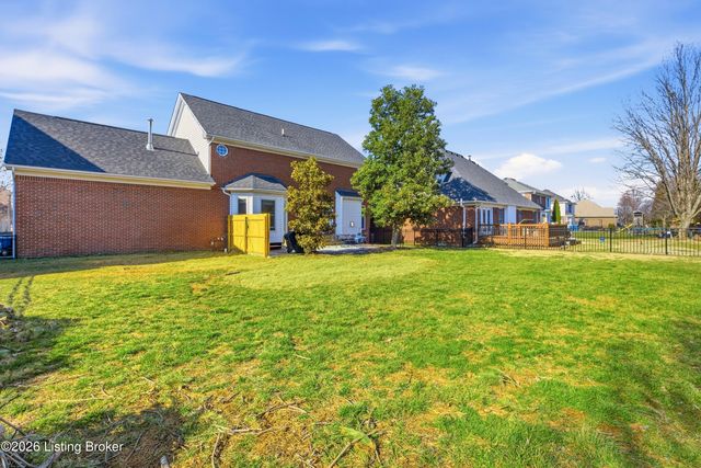 12928 Willow Forest Dr, Louisville, KY 40245