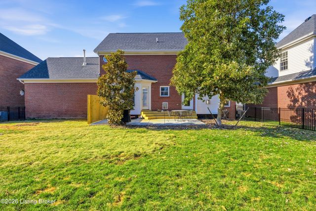 12928 Willow Forest Dr, Louisville, KY 40245