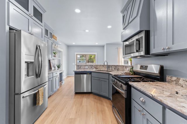 238 S Sheeks Drive, Mountain Home, AR 72653