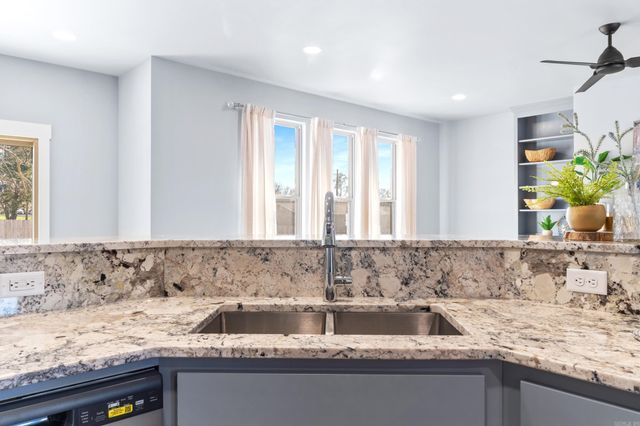 238 S Sheeks Drive, Mountain Home, AR 72653