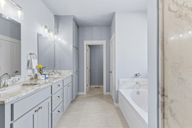 238 S Sheeks Drive, Mountain Home, AR 72653