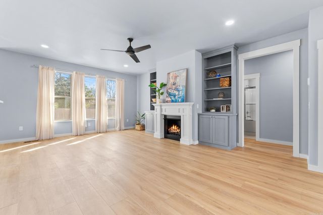 238 S Sheeks Drive, Mountain Home, AR 72653