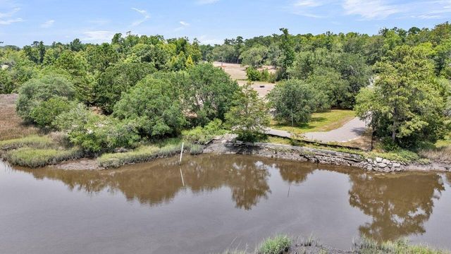 2066 Kings River Trail, Hollywood, SC 29449