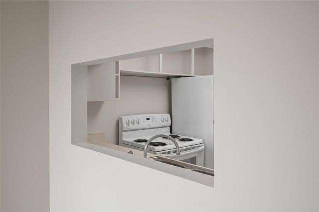 3600 Montrose Boulevard 405, Houston, TX 77006