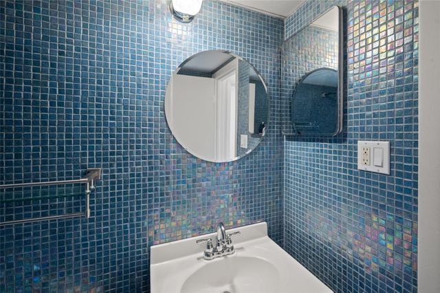 3600 Montrose Boulevard 405, Houston, TX 77006