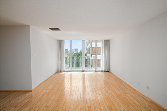 3600 Montrose Boulevard 405, Houston, TX 77006