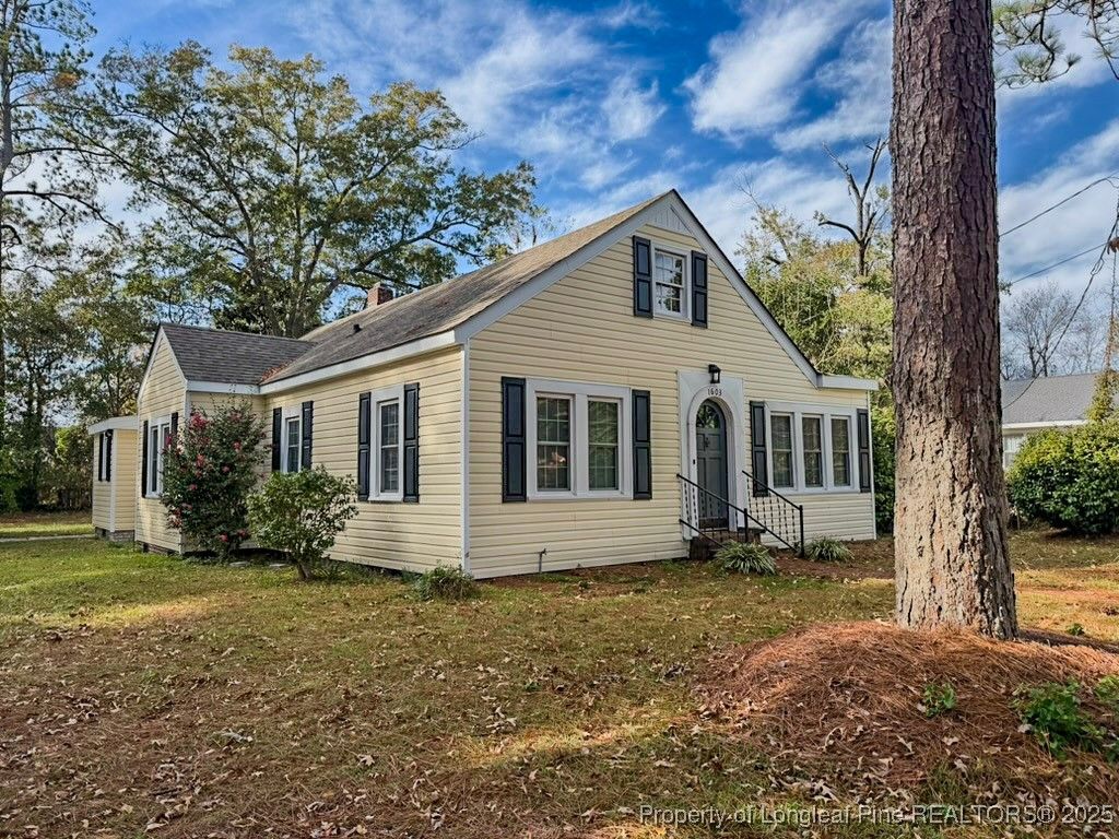 1603 McMillan Avenue, Lumberton, NC 28358 — exterior