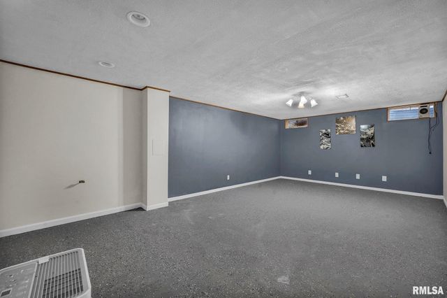 1420 W TOMAR Court, Peoria, IL 61614