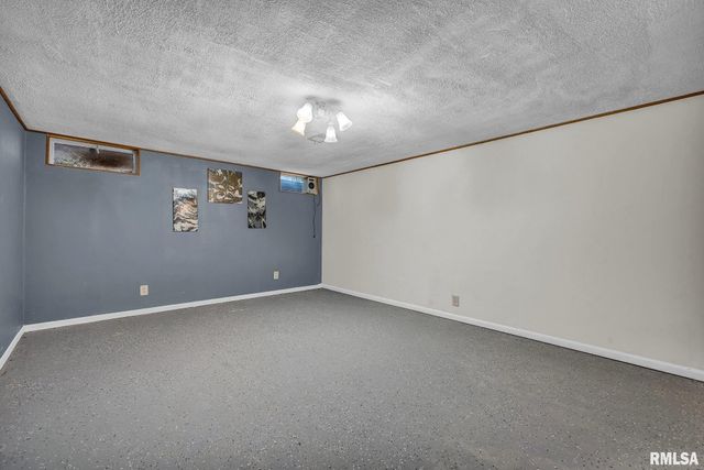 1420 W TOMAR Court, Peoria, IL 61614