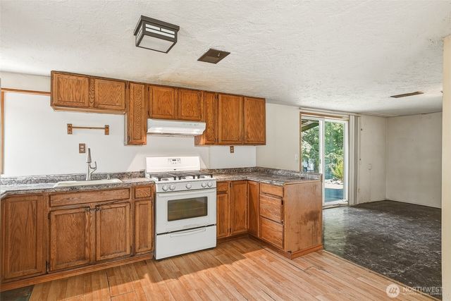 3823 214th Street SW, Brier, WA 98036