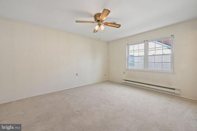 5 YORKSHIRE WAY, Southampton, NJ 08088