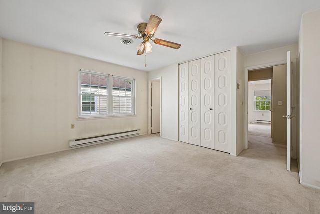 5 YORKSHIRE WAY, Southampton, NJ 08088