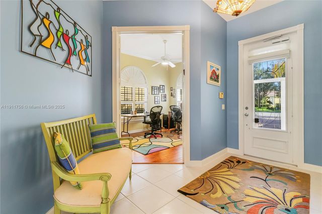 4909 Grassleaf Dr, Palm Beach Gardens, FL 33418