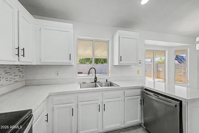 6625 W YUMA Street, Phoenix, AZ 85043