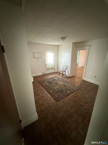 35 Woodward Avenue, Waterbury, CT 06705