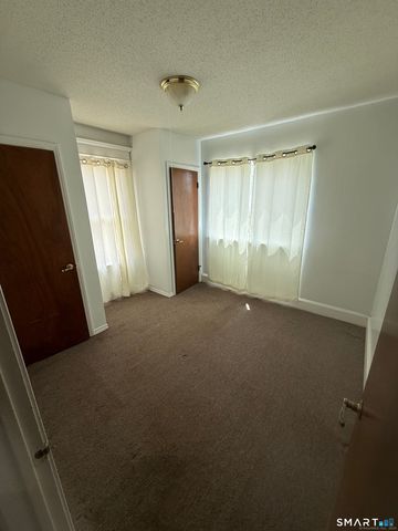 35 Woodward Avenue, Waterbury, CT 06705