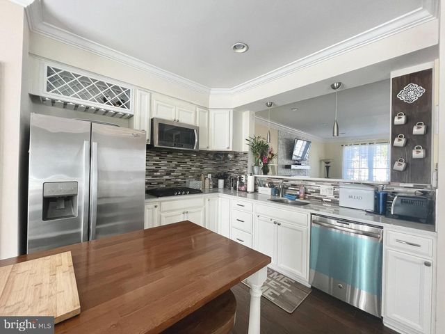 14069 MADRIGAL DR, Woodbridge, VA 22193