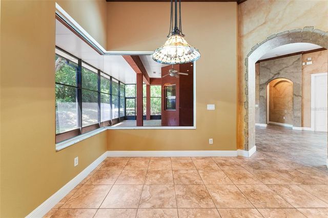 614 VINTAGE WAY, Brandon, FL 33511