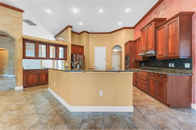 614 VINTAGE WAY, Brandon, FL 33511