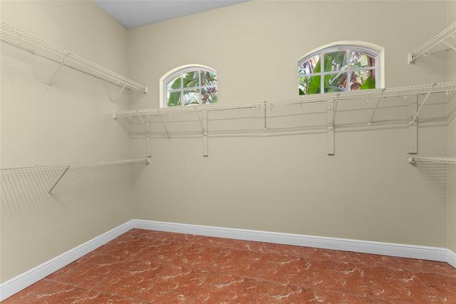 614 VINTAGE WAY, Brandon, FL 33511